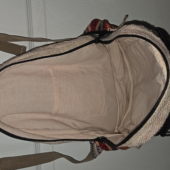 Pure World Backpack 🎒 - Picture 6 of 9